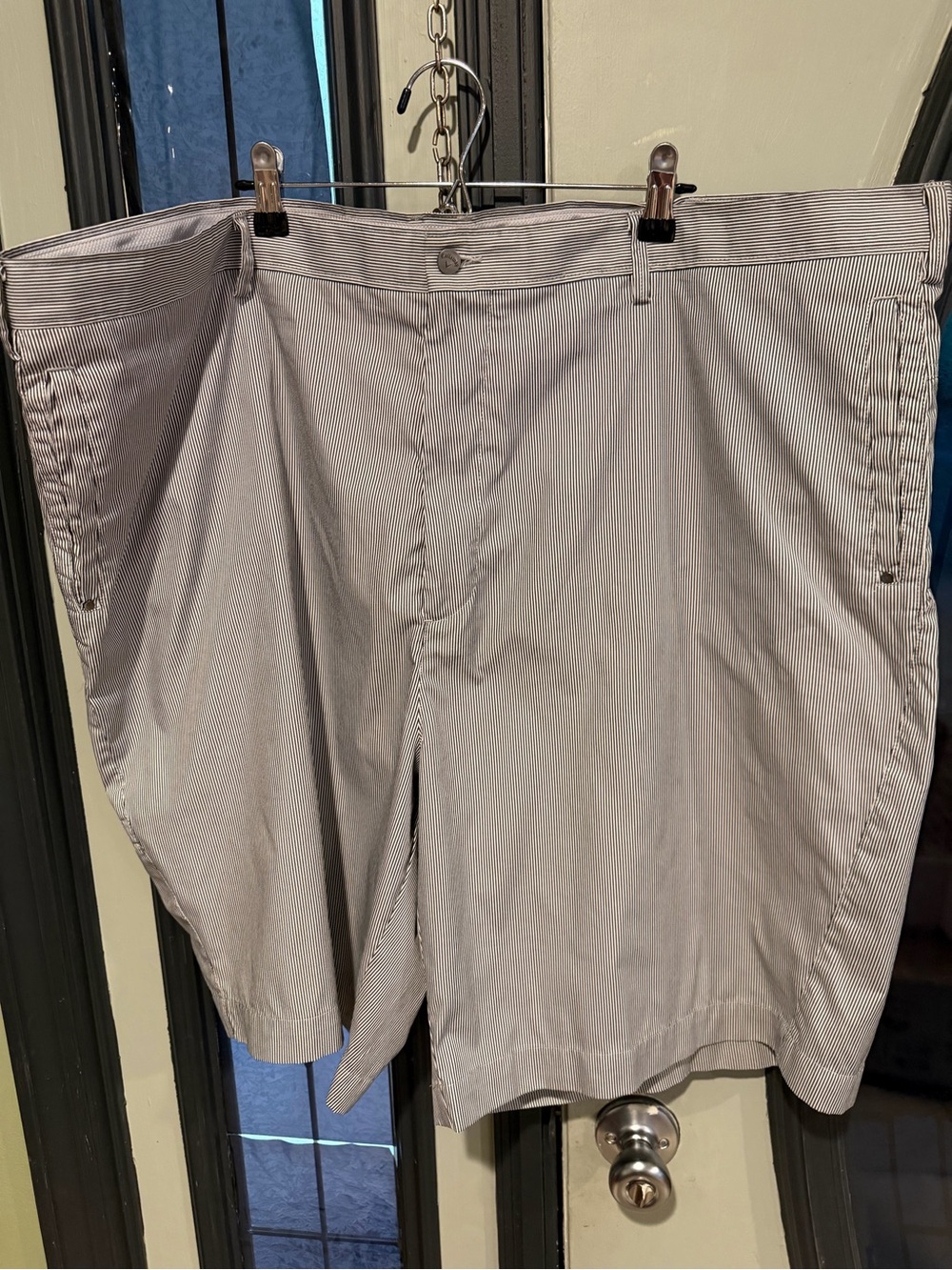 Callaway Light Gray Pinstripe Men's Golf Shorts